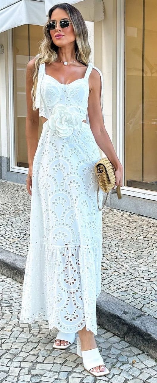 Vestido em laise